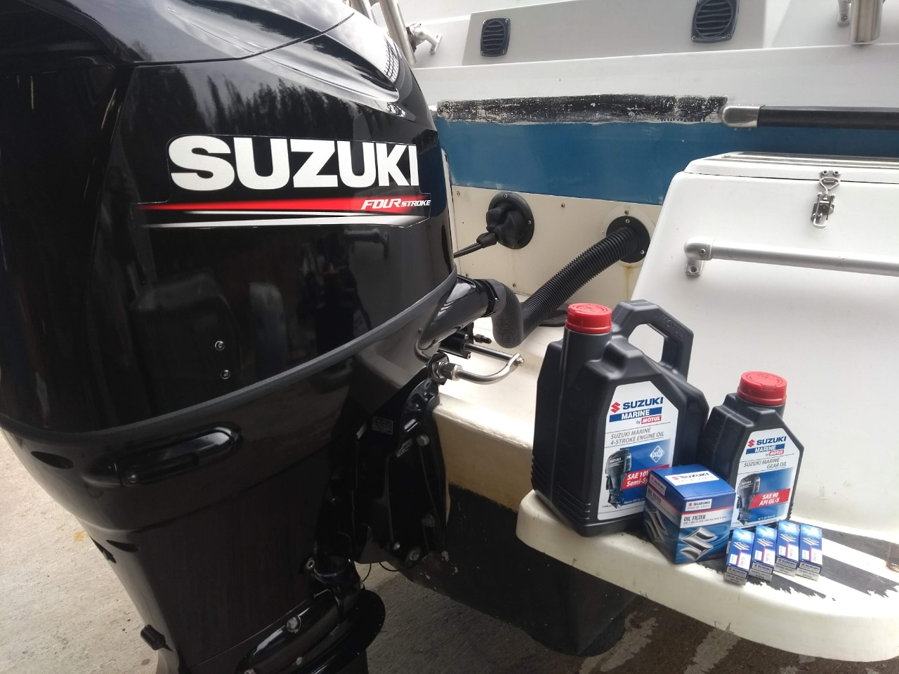 Suzuki-perämoottori.